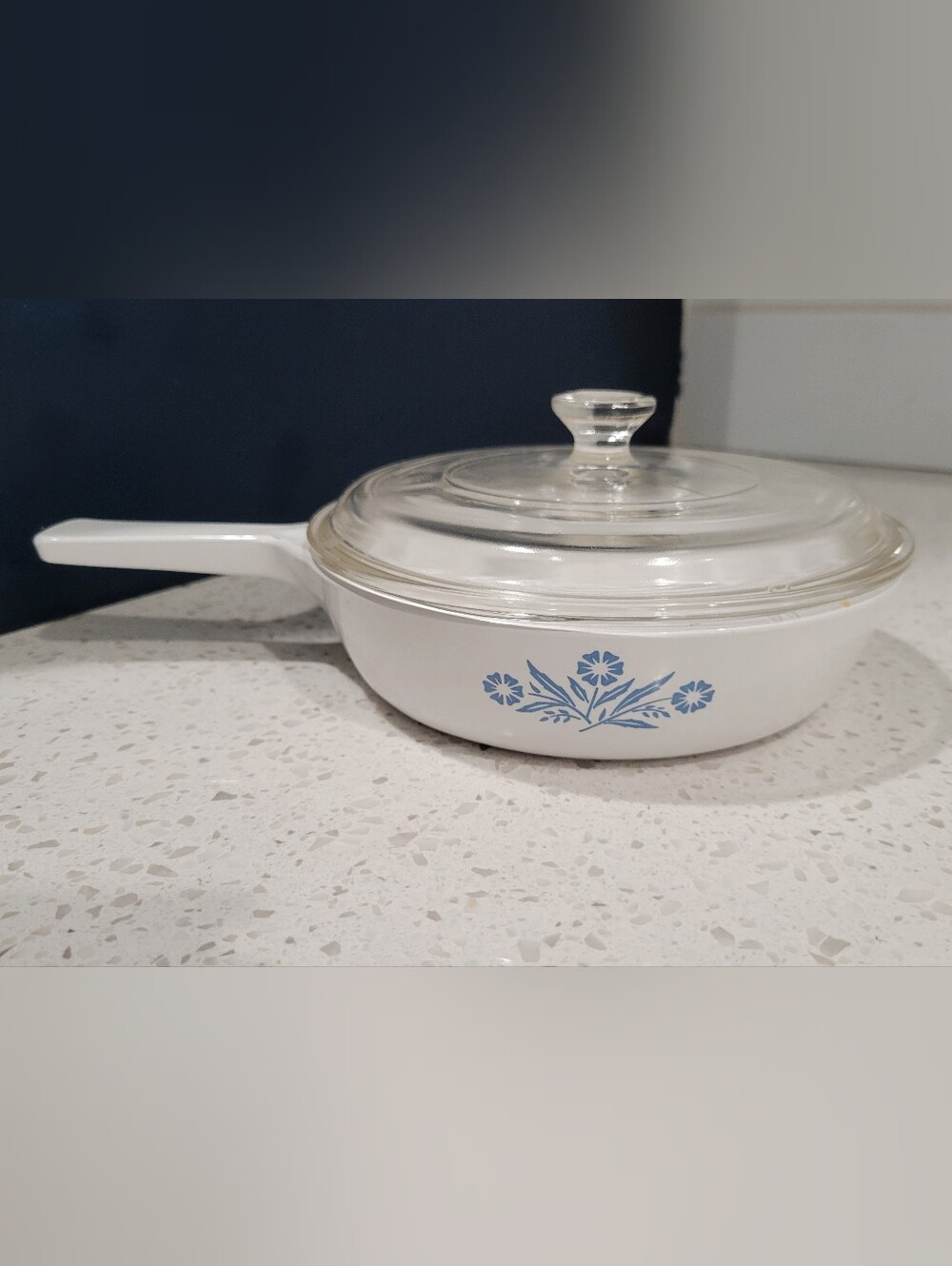 VTG Corning Ware White Cornflower Blue 6.5" Skillet with Glass Lid - Picture 2 of 9